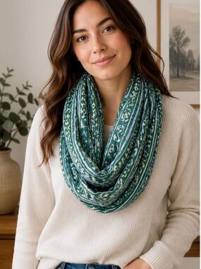 Green Teal Patterned Floral Infinity Scarf Boho Cozy Soft Lightweight
